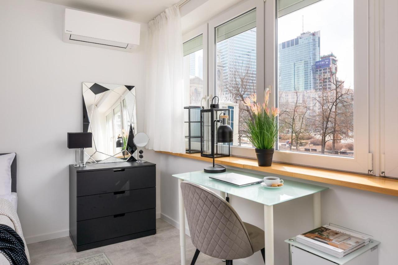 Butas Plac Grzybowski Studio Near Metro Swietokrzyska By Renters