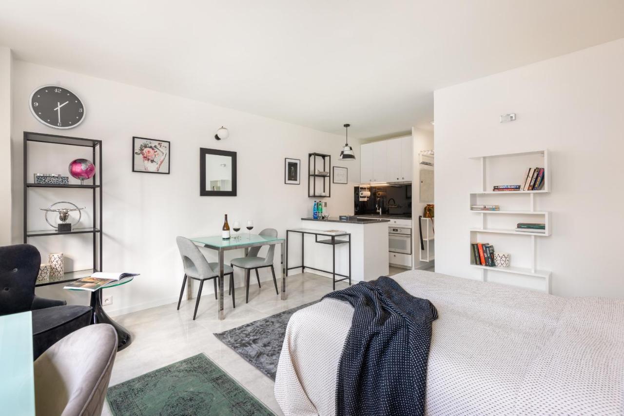 Plac Grzybowski Studio Near Metro Swietokrzyska By Renters Butas
